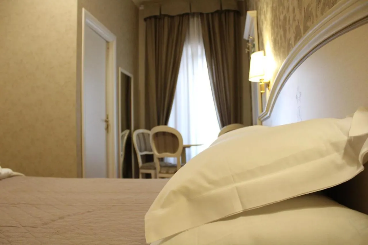 Domus Bocca Di Leone Hotel Rome Italy