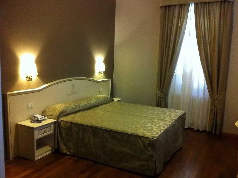 Domus Bocca Di Leone Hotel Rome Guest house
