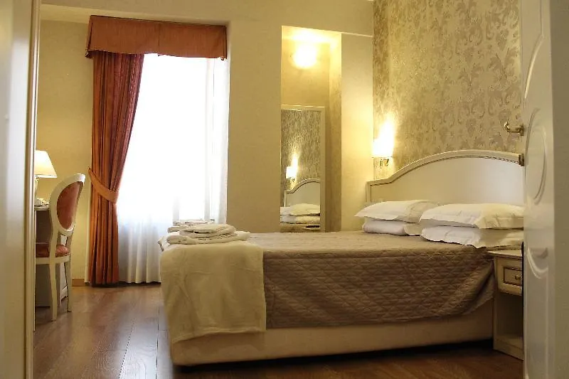 Domus Bocca Di Leone Hotel Rome 3*,  Italy